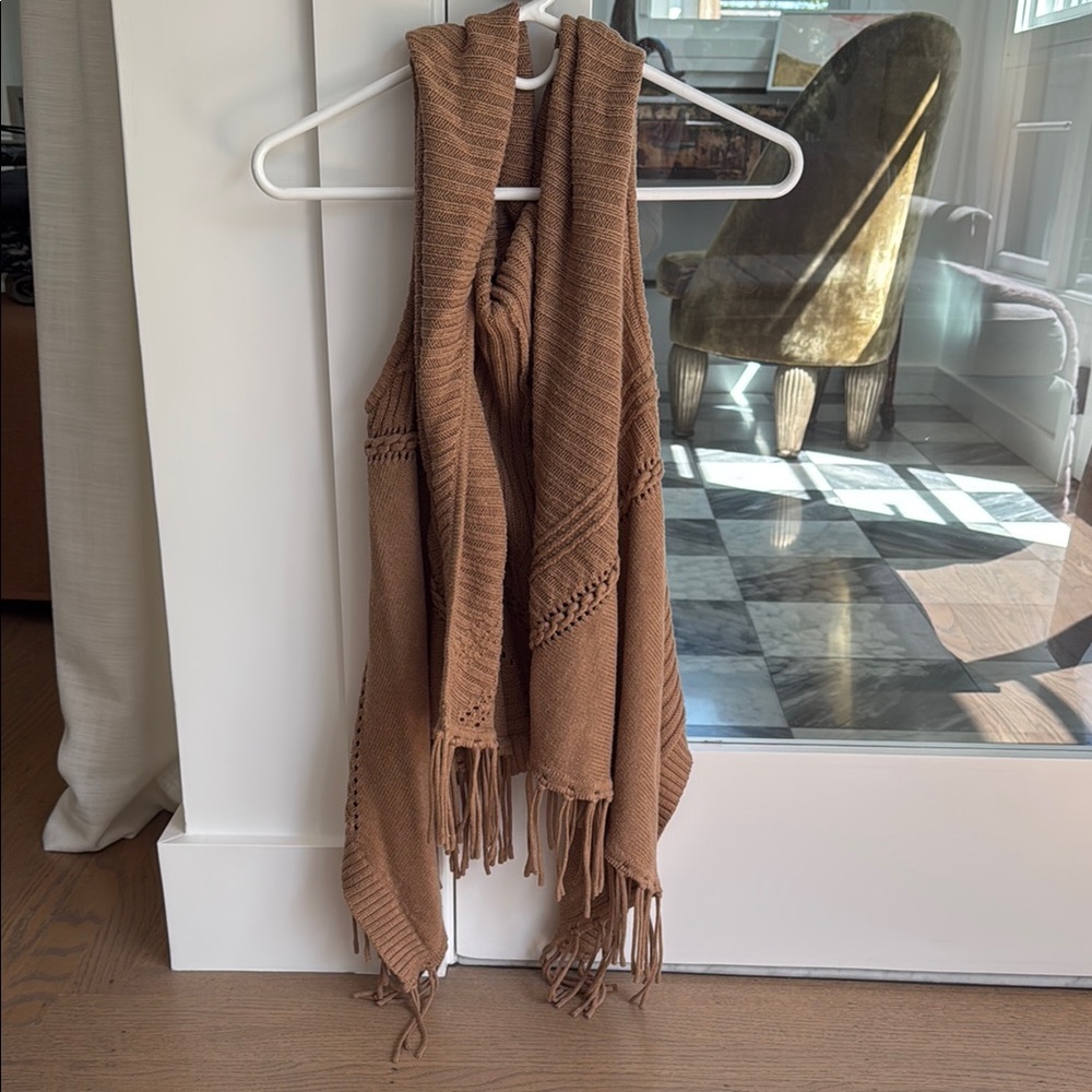Ella Moss Knit Fringe Vest / Shawl